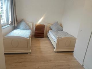Work and Stay 3 Schlafzimmer 8 Betten 1 Küche 1 Badezimmer 150qm - Geilenkirchen - 5