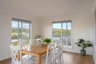 Ambience, a stunning holiday retreat! - Coles Bay - 4