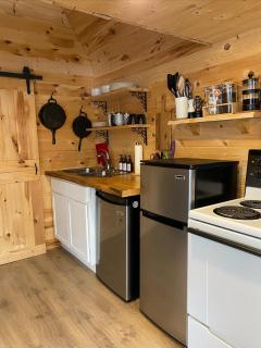 Hillside Haven 1 Bedroom with Hot Tub - Sussex - 3
