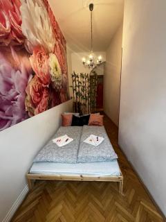 Spring Roses Downtown Boutique Hotel 2 - Budapest - 4