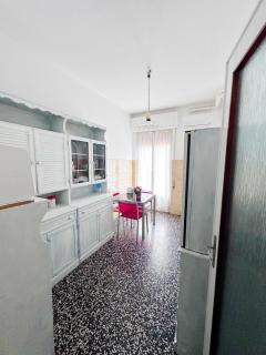 UN BEL POSTO AL MARE - Savona - 1