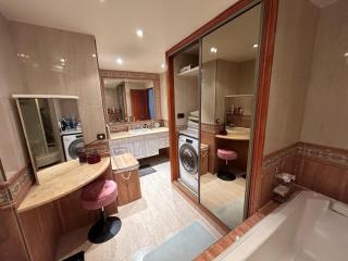 Apartment with balcony, La Défense - Paris - Courbevoie - 2