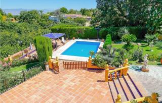 Beautiful Home In Alhaurín De La Torre - 1