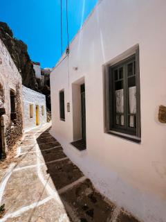 Stunning town-house in Chora, Serifos - 8