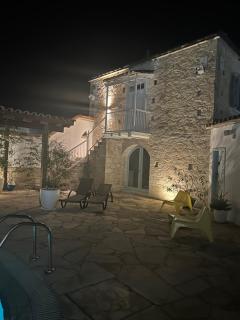 Little Stone House - Lymbia - 6