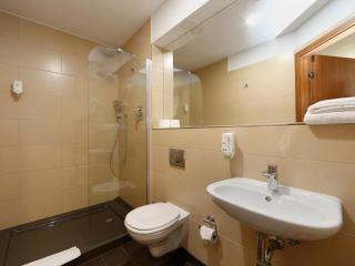 B&B HOTEL Berlin-Adlershof - Berlino - 4
