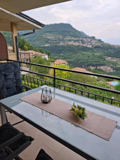 Schöne Ferienwohnung mit herrlichem Seeblick - Tignale - 2