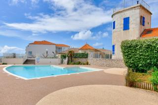 150m de la plage - Piscine communautaire - 0