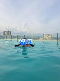 Comfy Condo near Ayala, SM City & IT Park - 1