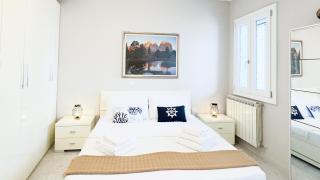 Fairmont Residence Alice by Ca-Sa Check - 1