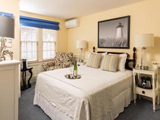 Brass Key Guesthouse Adults Only - 8
