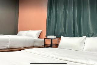 Purple House King BR Walk to Grand Palace - 2