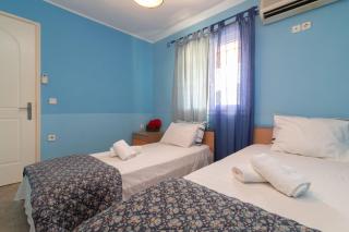 Niki's Beach House - Alykes - 1