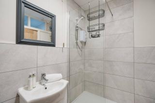 Woolton Rd Flat Near John Lennon Airport Free Parking Wifi - Pass the Keys - 4