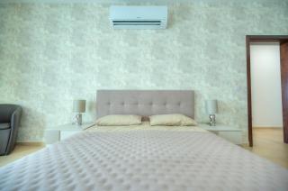 Fort Cambridge Apartments - 2