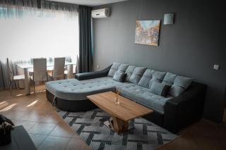 Immaculate 1-Bed Apartment in Sunny Beach - Sunny Beach - 3