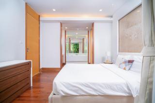 Modern Beachfront Apartment Naithon Beach - Phuket - 5