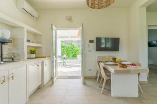 Apulian Savasana house con piscina - 1