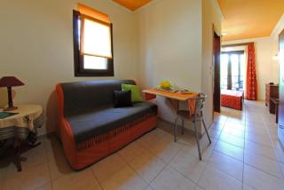 Dionysus Apartments & Suites - Ierissos - 4