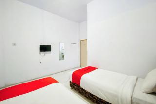 RedDoorz at Star Hill Inn Syariah Tebing Tinggi - 6