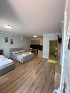 Kriss-Klej's Rooms - Sarandë - 9