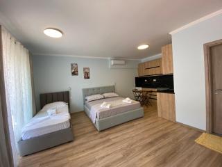 Kriss-Klej's Rooms - Sarandë - 1