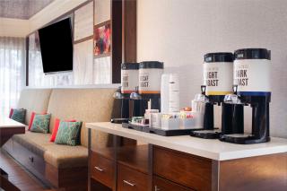 Hampton Inn & Suites-Atlanta Airport North-I-85 - Atlanta - 8