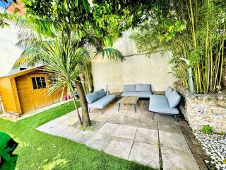 Unique au cœur du vieil Antibes, superbe villa avec jardin et piscine - Antibes - 4