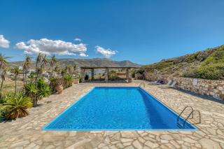 Panorama Village Living House with Shared Pool - Krotiri - 0