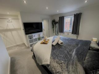 3bed House - Contractors - Close to all amenities - New Waltham - 6