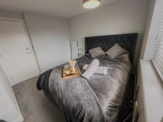 3bed House - Contractors - Close to all amenities - New Waltham - 8