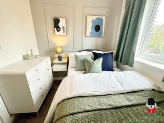 KozyGuru Warrington Designer Grad 3 Bed - 1