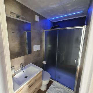 Viva Suitesboat - 4