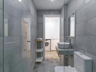 Elegant, affordable apartment with a fireplace - Atene - 2