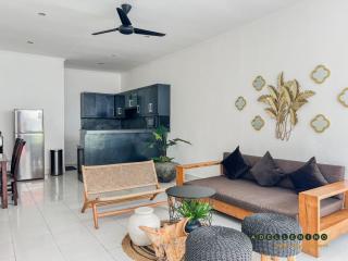 Casa Jinah 1 I Simply Modern Twin Villas (2BR) with Private Pool - Seminyak - 5