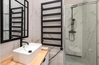 Wesselényi-W31-Modern 3 Bedroom Suite - Budapest - 9