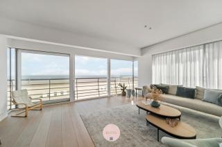 Coxy Corner by BLOSS - Beachfront Deluxe Family Apartment - Koksijde - 4