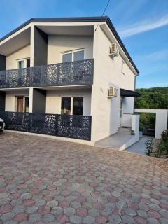 Apartman Isadora - Njivice - 0