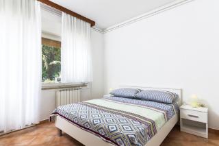 Spacious and cozy apartment with garden near Pula - 8