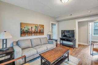 Beautiful Tower Grove Unit Recently Renovated 2S - Richmond Heights - 0