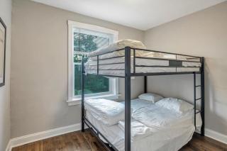 Beautiful Tower Grove Unit Recently Renovated 2S - Richmond Heights - 1