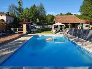 Luxury Safari Tents at Moulin Du Pommier Glamping & Camping - Saulgond - 9