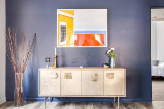 Beautifully Remodeled Second Floor Flat in River North with Private Rooftop - 2S - 3
