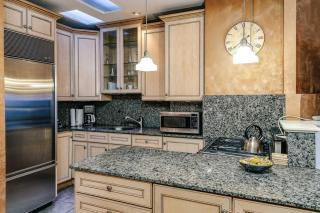 Historic and Unique Brownstone in Gold Coast - Downtown - 3 - Chicago - 5