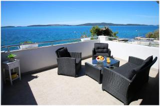 Beachfront Apartments Leona - Brodarica - 9