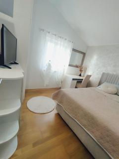 Beachfront Apartments Leona - Brodarica - 6