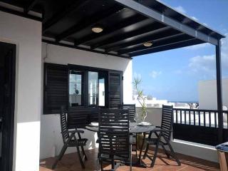 Awesome Puerto Del Carmen Villa 3 Bedrooms Villa Tacataca Pool Table Great Terrace Area - Puerto del Carmen - 0