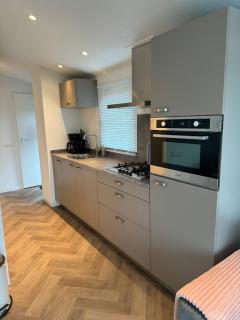 Chalet op vakantiepark Molenhoek - 6