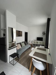 Charmant T2 centre ville - Givet - 9