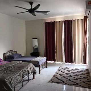 N&N Homestay KotaSAS - 3